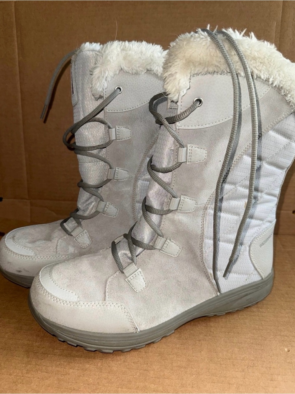 Columba women’s winter boots size 10.5 gray